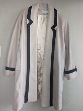 Vintage Bloomingdales Size 8 Open FrontCream Trench Coat with Black Trim Wool